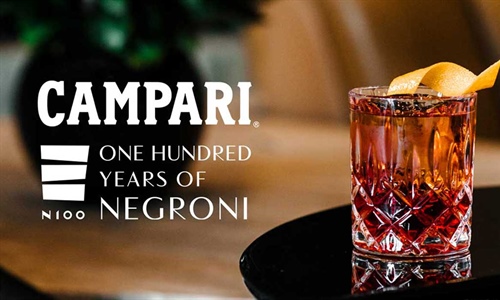 Campari celebra i 100 anni dell'iconico cocktail rosso